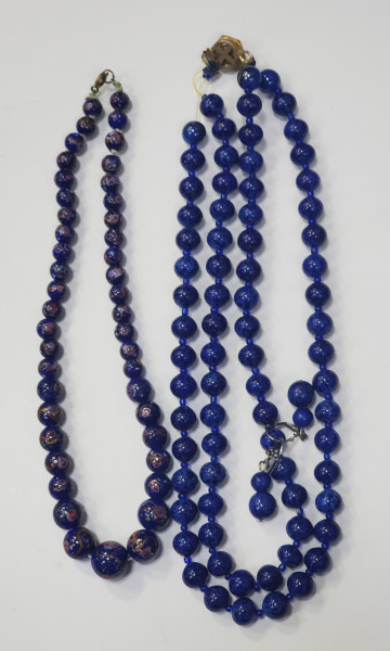 2 coliere si o pereche de cercei, Lapis Lazuli, Secol 20