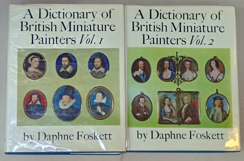 A DICTIONARY OF BRITISH MINIATURE PAINTERS by DAPHNE FOSKETT , VOLUMELE  I - II , 1972 , DEDICATIE *