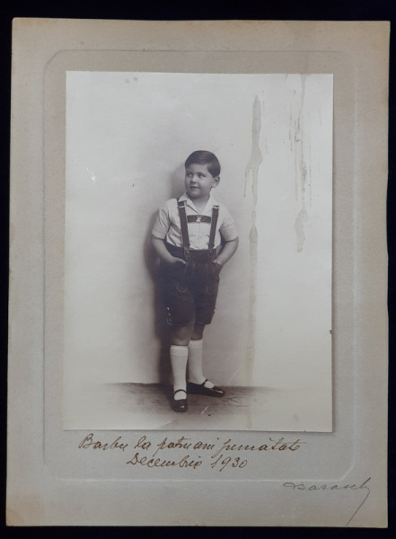 BARBU LA PATRU ANI JUMATATE , FOTOGRAFIE IN STUDIO , SEMNATA BARASCH , DECEMBRIE 1930