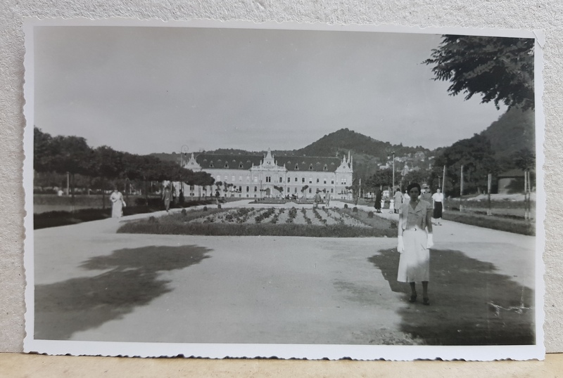 BRASOV - VEDERE SPRE ADMINISTRATIA FINANCIARA , FOTOGRAFIE TIP CARTE POSTALA , STUDIO KLEIN BRAILA , MONOCROMA, DATATA  1933