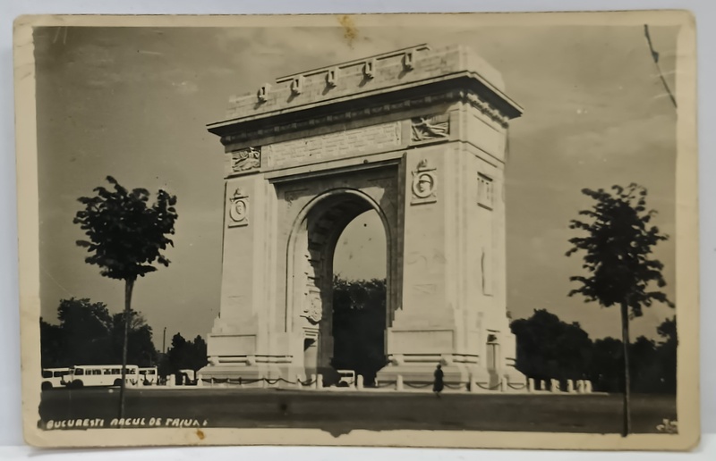 BUCURESTI , ARCUL DE TRIUMF , FOTOGRAFIE TIP CARTE POSTALA , 1943