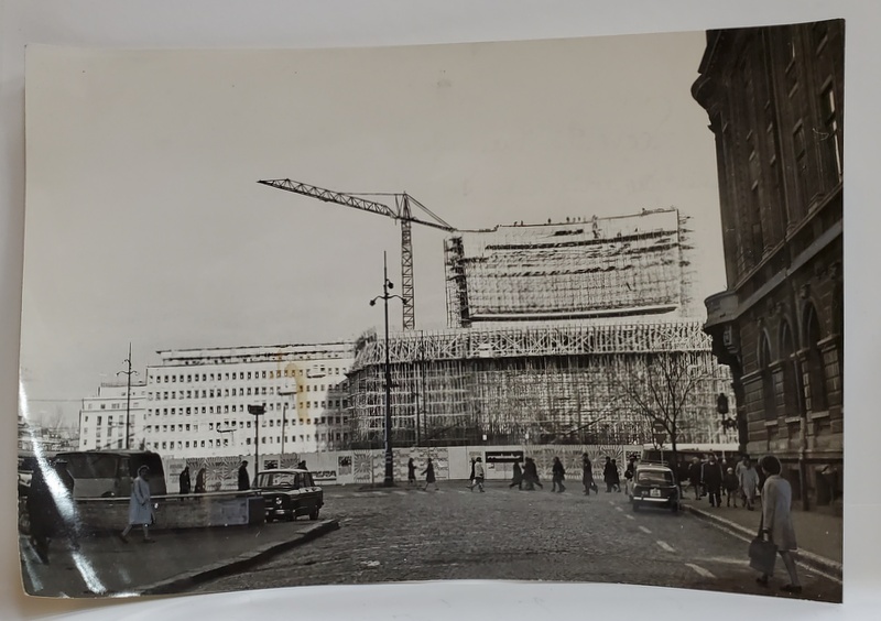 BUCURESTI , TEATRUL NATIONAL IN CONSTRUCTIE , FOTOGRAFIE DE PRESA  ,  1969