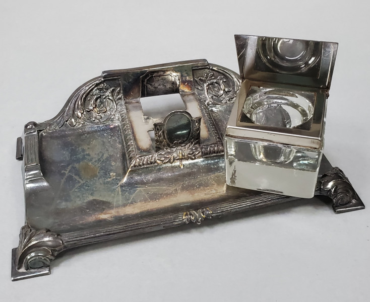 Calimara din sticla cu montura argintata, Secol XX