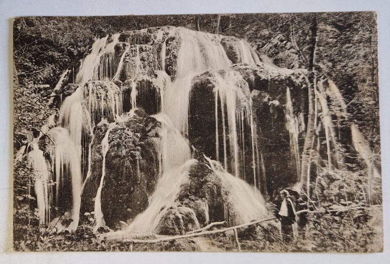 CASCADA SE SUS A RAULUI ' BEE ' LANGA RESITA , CARTE POSTALA , ANII '30