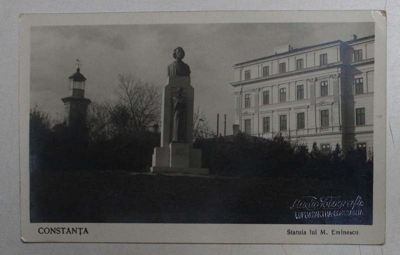 CONSTANTA , STATUIA LUI MIHAI EMINESCU , FOTOGRAFIE ATELIER LUPU si BARTHA , CONSTANTA , TIP CARTE POSTALA , MONOCROMA, CIRCULATA , DATATA 1935