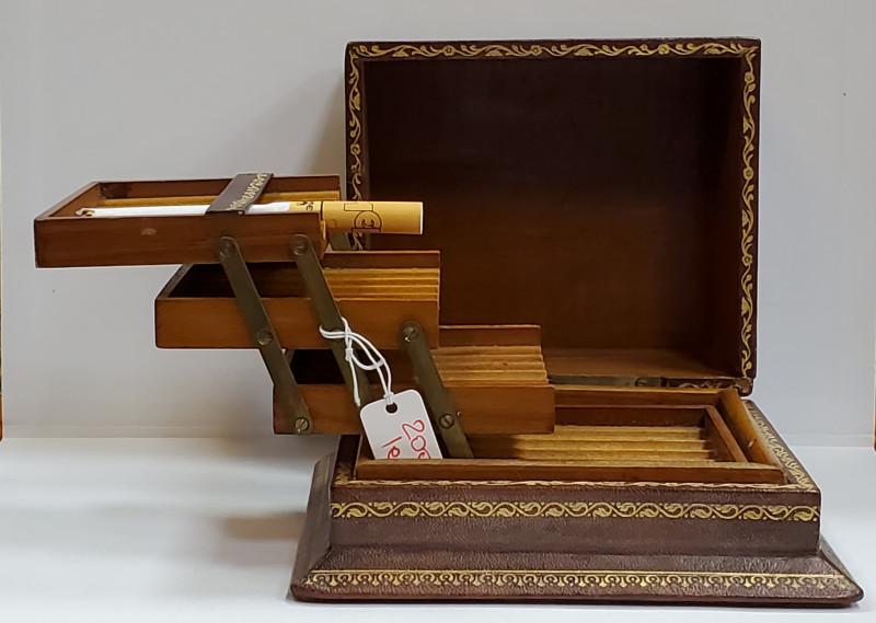 CUTIE DE BIROU PENTRU TIGARI, MANUFACTURA M. MANZI, SECOL XX