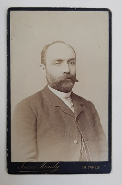 FOTOGRAF FRANZ MANDY , BARBAT CU BARBA , PORTRET IN STUDIO , FOTOGRAFIE TIP C.D.V.