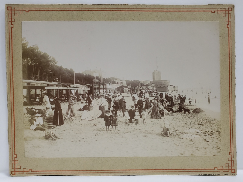 FOURAS , COMUNA DIN FRANTA , FOTOGRAFIE PE PLAJA , TIP CABINET , 1908