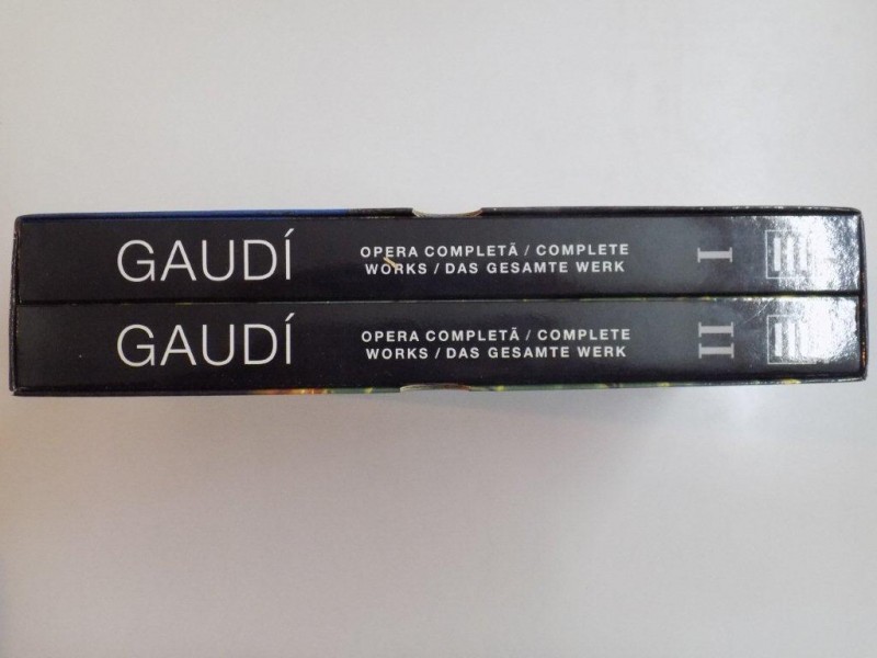 GAUDI , OPERA COMPLETA , COMPLETE WORKS , DAS GESAMTE WERK , VOL. I - II , de ISABEL ARTIGAS , 2007