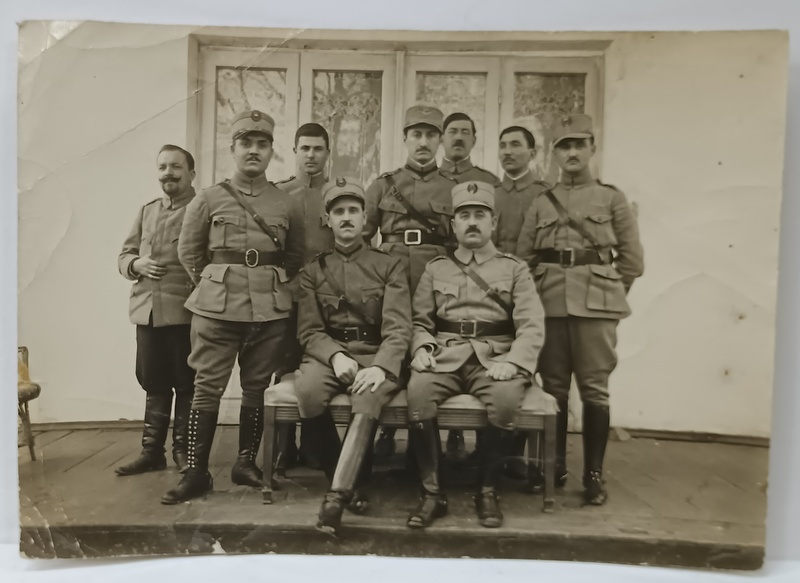 GRUP DE MILITARI ROMANI , FOTOGRAFIE IN EXTERIOR , PERIOADA INTERBELICA