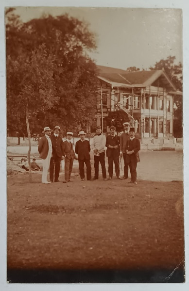 GRUP DE TURISTI ROMANI , LA ' APELE DULCI ' CONSTANTINOPOL , FOTOGRAFIE FORMAT CARTE POSTALA , 1908