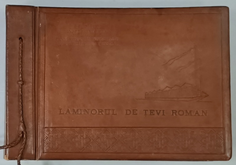 LAMINORUL DE TEVI ROMAN , ALBUM DE PREZENTARE , CONTINE FOTOGRAFII  ORIGINALE LIPITE PE PAGINA , CU DOTARILE SI ACTIVITATEA  FABRICII , SFARSITUL ANILOR  ' 50