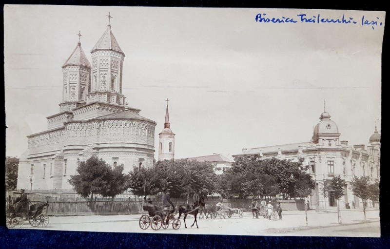 Manastirea Sfintii Trei Ierarhi din Iasi - Fotografie originala