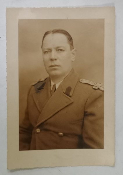 MILITAR ROMAN , IN UNIFORMA , FARA CHIPIU , FOTOGRAFIE , BUCURESTI , PERIOADA INTERBELICA