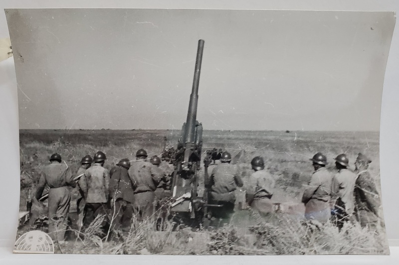 O PIESA DE ARTILERIE ROMANEASCA PE FRONTUL STALINGRADULUI , FOTOGRAFIE DE PRESA , 21 OCT. 1942