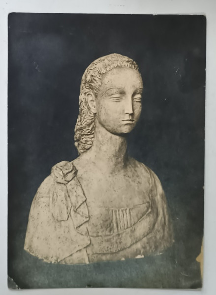 PORTRET DE FEMEIE , SCULPTURA de MIHAI ONOFREI , IN ATELIERUL ARTISTULUI , FOTOGRAFIE SEMNATA  , 1925