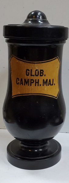 Recipient din lemn pentru farmacie, GLOB. CAMPH. MAJ, cca. 1900