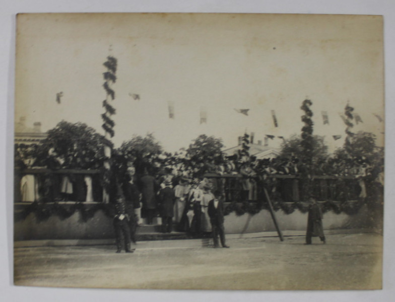 ROMANIA , FOTOGRAFIE DE GRUP , IN TRIBUNA , INAINTEA UNEI PARADE , CCA. 1900