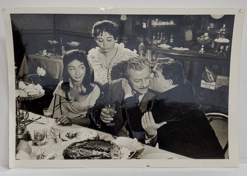 SCENA DIN FILMUL ' PORTO - FRANCO ' CU STEFAN CIUBOTARASU , GEO BARTON , LILIANA  TOMESCU si ELENA  CARAGIU , FOTO  PRESA , 1961