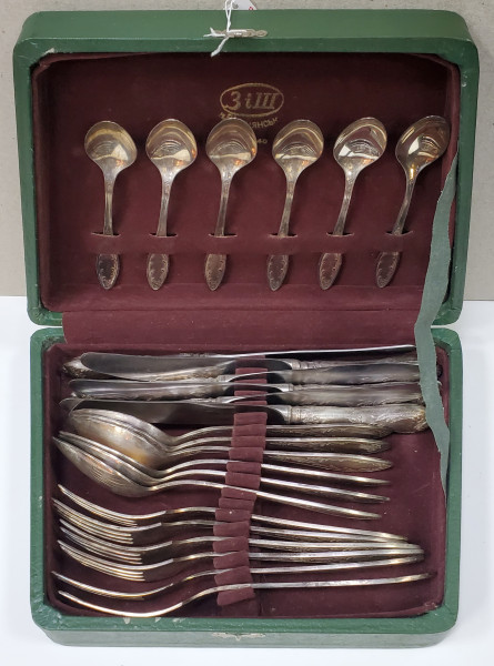 Serviciu pentru 6 persoane, argintat, in cutia originala, Rusia, cca. 1960