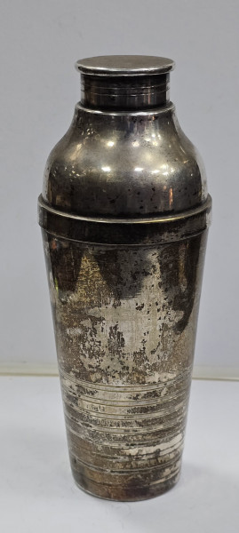 Shaker argintat, Franta, Secol XX