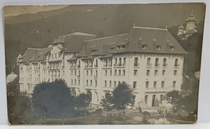SINAIA, HOTELUL PALACE SI MANASTIREA , FOTOGRAFIE FORMAT CARTE POSTALA , 1912