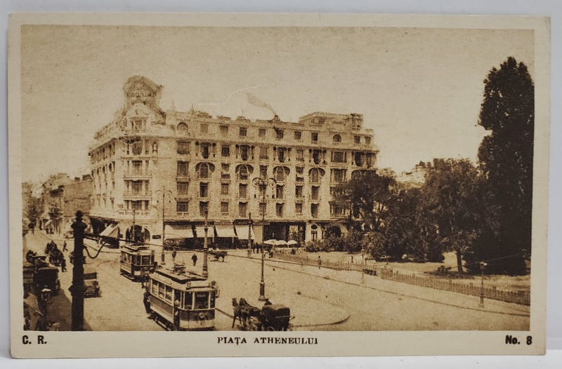 TRAMVAI PE CALEA VICTORIEI , LANGA HOTELUL ATHENEE PALACE , CARTE POSTALA , INTERBELICA