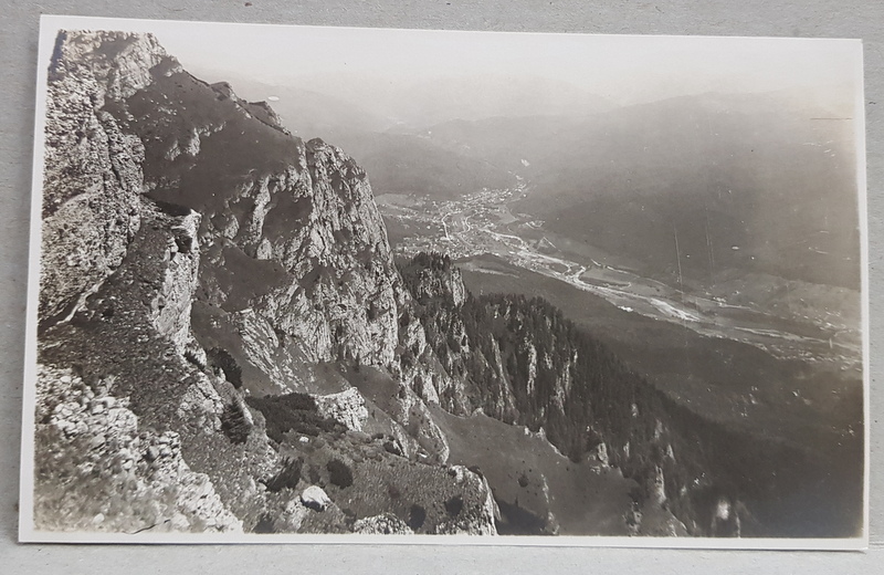 VALEA PRAHOVEI , PANORAMA VAZUTA DE PE MUNTE , FOTOGRAFIE TIP CARTE POSTALA , MONOCROMA, , NECIRCULATA , PERIOADA INTERBELICA