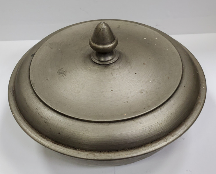 Vas cu capac din zinc, Atelier Nancy, Franta, Secol 18