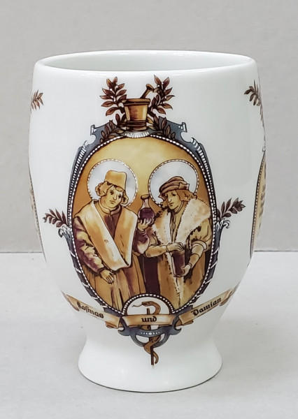 Vas de farmacie decorat cu Sf. Doctori Fara de Arginti Damian si Cosma