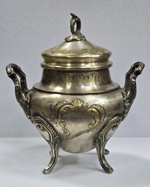 Zaharnita argintata, Franta, Secol XIX